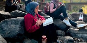 Berkemah Sambil Menulis, Book Camp Disarpus Kota Kediri Ajak Pegiat Literasi Membaca Alam, Menulis Diri