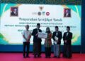 Pemkab Kediri Serahkan Tanah Hampir 6 Hektare untuk Pembangunan Hotel Haji