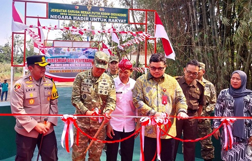 Jembatan Garuda Merah Putih di Kediri Diresmikan, Hubungkan Desa Ngancar-Pandantoyo